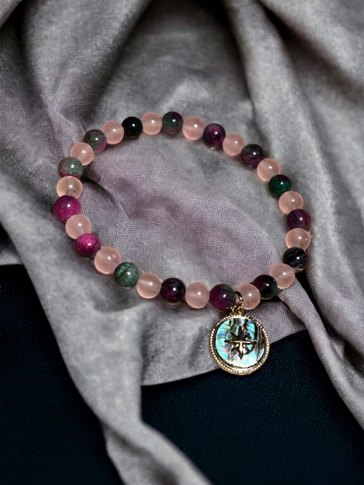 Bransoletka różowo zielona.jpeg