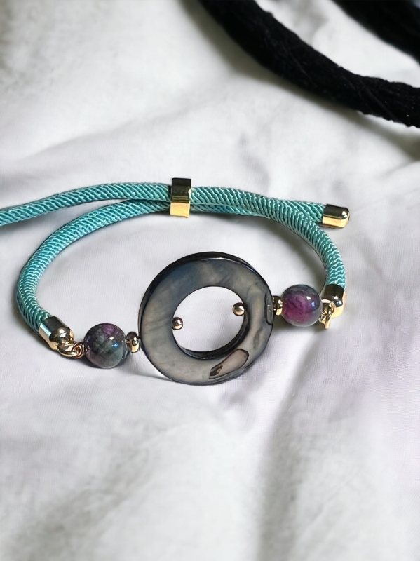 Bransoletka turkusowa z kółkiem.jpeg