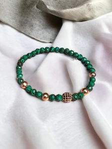 Bransoletka z naturalnych malachitów.jpeg