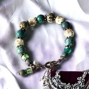 Bransoletka zielona łąka.jpeg