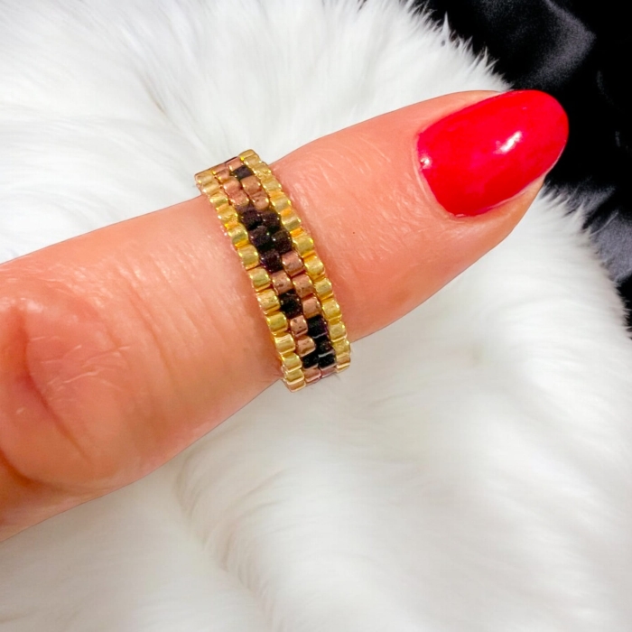 Pierścionek brązowy z koralików TOHO